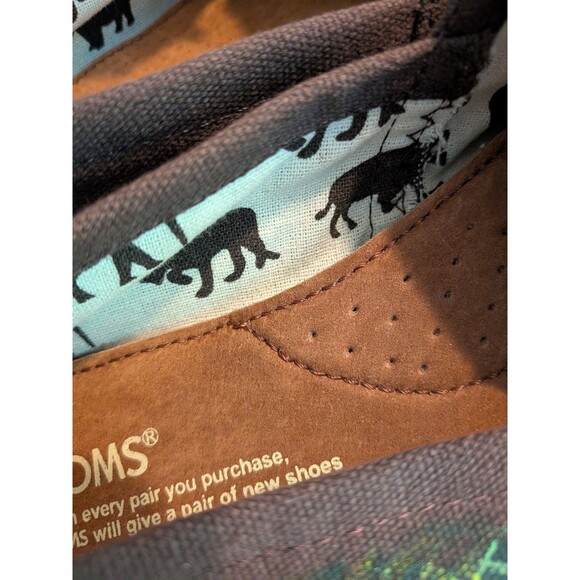 Toms Shoe Women's 8 Haiti Berthony Artists Hand Painted Village Canvas Slip-On - Picture 8 of 10